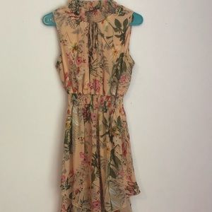 Cute floral dress 😽💐